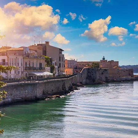 Marco's House - Ortigia Wifi * Syracuse